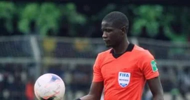 عادل عقل يحذر لاعبى الزمالك من «فال سيئ» قبل نهائى الكونفدرالية الليلة