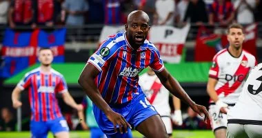 كريستال بالاس يتوج بلقب دوري المؤتمر الأوروبي بعد فوزه على رايو فاليكانو