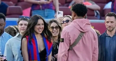 لاعب كرة القدم لامين يامال يتألق في الكلاسيكو برفقة ممثلة أمريكية شهيرة
