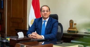 “` “للأول مرة: وزارة المالية تعلن عن طرح سندات اجتماعية وتنموية بقيمة مليار دولار” “`