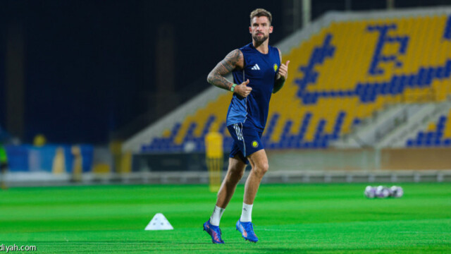مارتينيز يؤكد استمراره مع النصر لموسم إضافي مثير