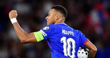 مبابي يؤكد أهمية نسيان نهائي كأس العالم 2022 والتركيز على 2026