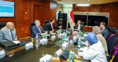 “` مباحثات هامة بين وزير التخطيط ورئيس “التعبئة والإحصاء” حول التعداد السكاني المرتقب “`