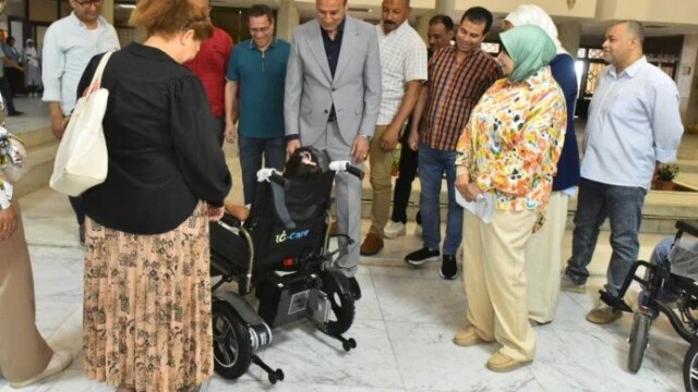 محافظ أسيوط يكرم الأسر الأولى بالرعاية بإهداء جهاز عروسة وكراسي كهربائية جديدة