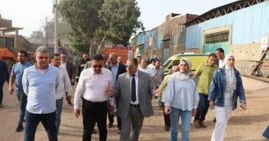 محافظ القليوبية ومدير الأمن يتابعان جهود السيطرة على حريق في ثلاث منشآت صناعية