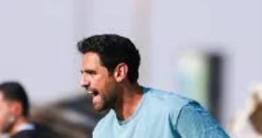 محمد بركات يتجه نحو تدريب إنبي بعد مناقشة مثمرة مع أيمن الشريعي