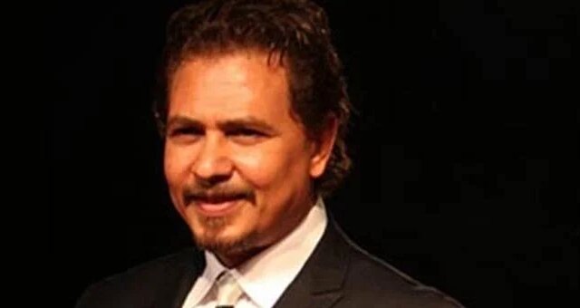 محمد رياض يواصل تجهيزات المهرجان القومي للمسرح استعداداً لافتتاحه المرتقب