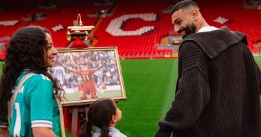 محمد صلاح يختتم مسيرته في أنفيلد مع مكة وكيان قبل الانتقال الجديد