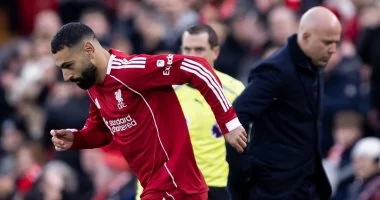 محمد صلاح يوجه رسالة قوية في غرفة ملابس ليفربول قبل مواجهة آرني سلوت