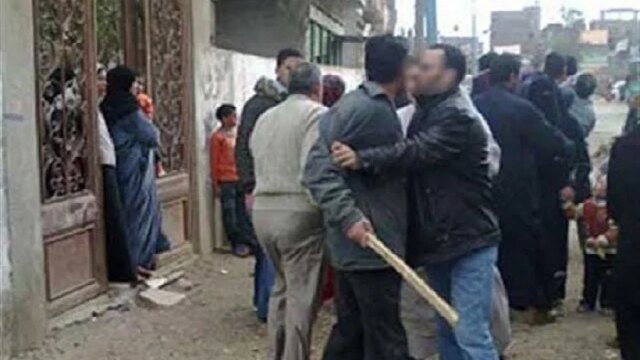 مصرع سيدة في مشاجرة دامية بين عائلتين إثر خلافات سابقة بالجيرة في الفيوم
