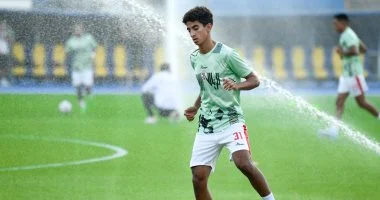 معتمد جمال يضمن الجبهة اليسرى للزمالك ضد اتحاد العاصمة ويبتعد عن إيشو