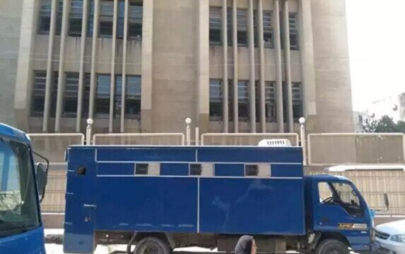 مفاجآت جديدة في قضية طفل باسوس، المتهمون يصلون إلى محكمة جنايات شبرا الخيمة