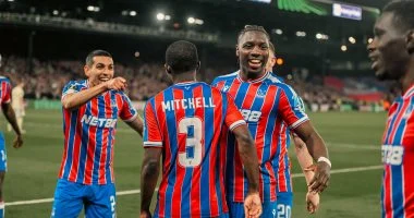 مواجهة مثيرة تجمع كريستال بالاس ورايو فاليكانو في نهائي دوري المؤتمر الأوروبي