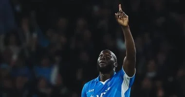 نابولي يؤكد استبعاد لوكاكو نهائيًا ويتوصل لاتفاق ينهي أزمة اللاعب مع الفريق