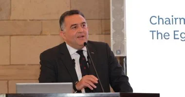 “` نتائج مذهلة: أكثر من 60% من الشركات تشهد تواجد سيدتين على الأقل بمجلس الإدارة “`