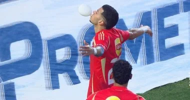 نيوم السعودي يطرح عرضًا رسميًا لضم إمام عاشور من النادي الأهلي المصري