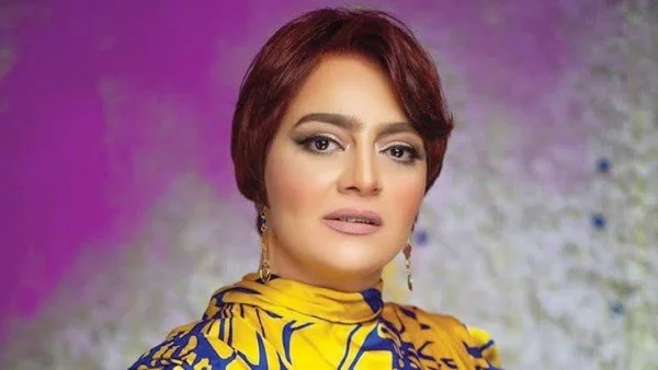 هبة عبد الغني تعبر عن إعجابها بجولة ماكرون الرياضية في شوارع الإسكندرية