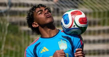 يامال يواصل سعيه الحثيث للالتحاق بمباراة إسبانيا وأوروجواى في مونديال 2026